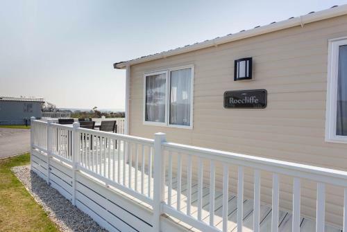 Family Friendly 2 Bedroom - On Great Holiday Park!