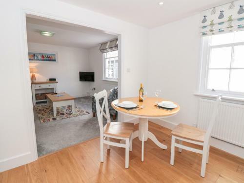 Apartment 2 22 Foss Street