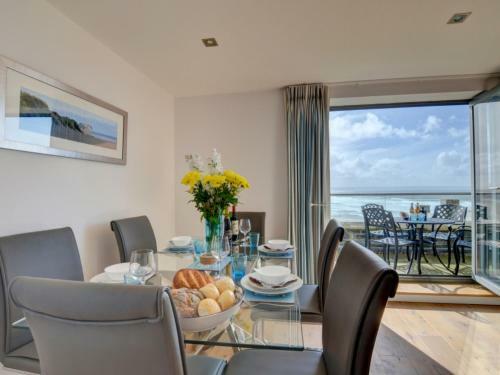Apartment 2 Ocean Point