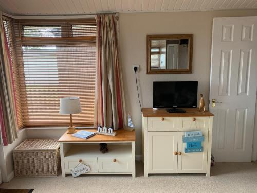 Dartmouth 2 Bed Detached Chalet 144
