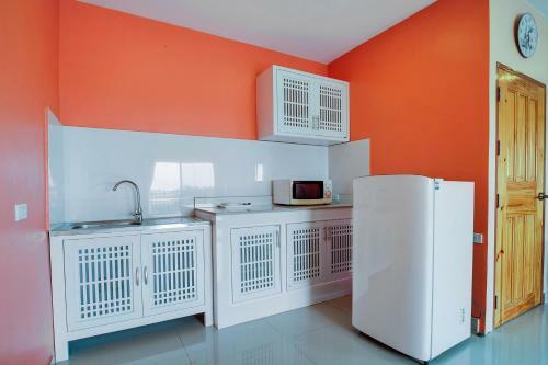 Hotel Oyo 1027 Patumnak Beach Guesthouse