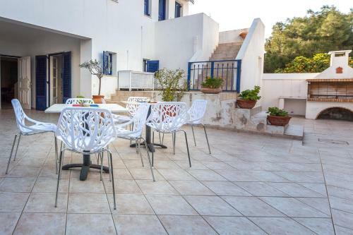 Thanos Luxury Apartment In Spetses