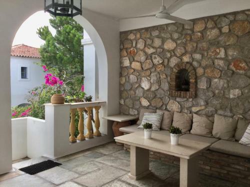Aeolia Villa