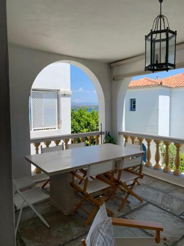 Aeolia Villa
