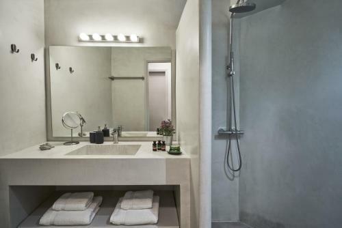 Maira's Apartment