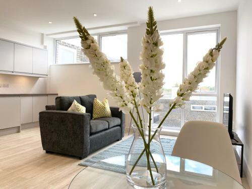 Fleet Heights Apartment Eight