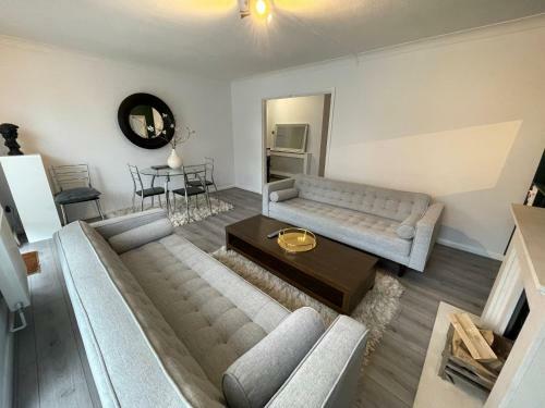 Continental Apartments - 2-bed Apartment In Fleet