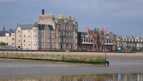 Edinburgh Holiday House