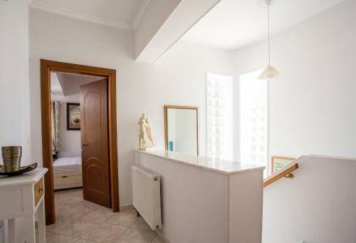 Thymoura Villa