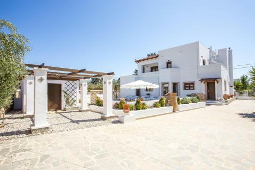 Thymoura Villa