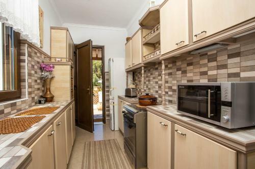 Thymoura Villa