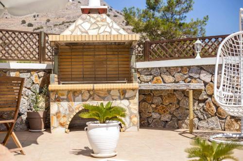 Thymoura Villa