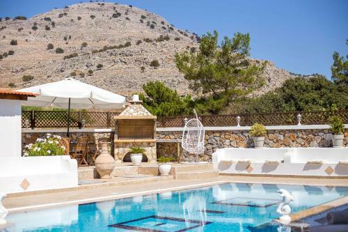 Thymoura Villa