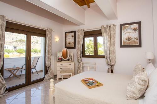 Thymoura Villa