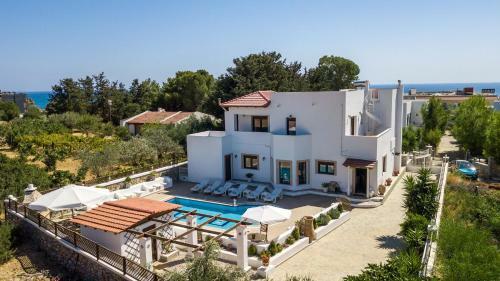 Thymoura Villa