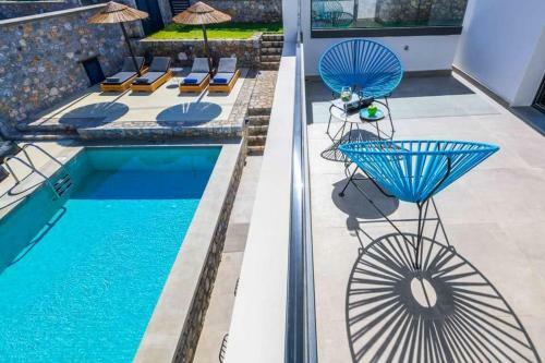 Lambis Villas