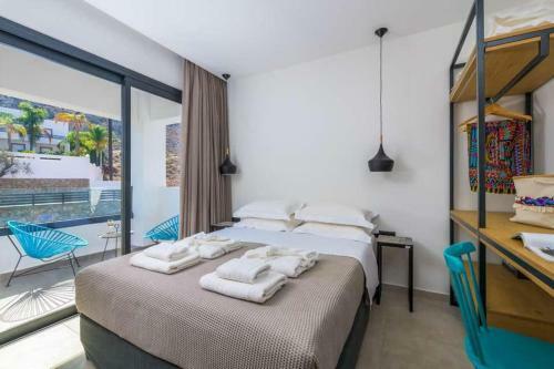 Lambis Villas