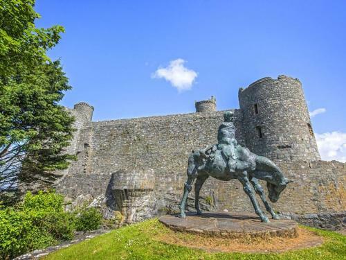 Harlech 3 - Efnisien