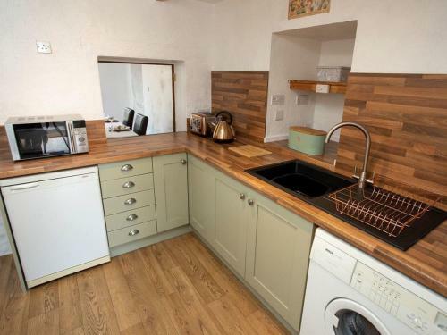 Balloan Farm Cottage