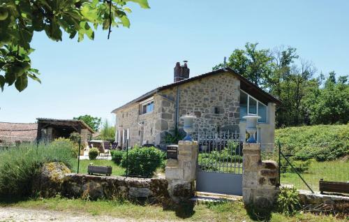 Holiday Home Pouzol