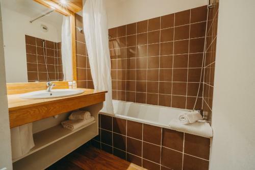 Aparthotel Hameau Des Aiguilles 4