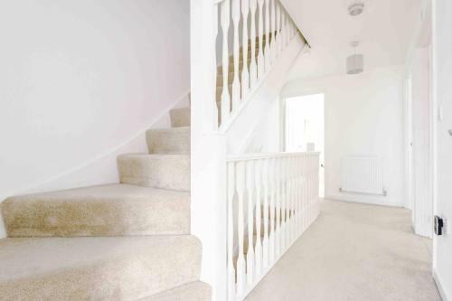 4 Bedroom House Manchester Hosted By Mcr Dens
