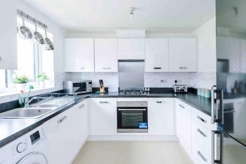 4 Bedroom House Manchester Hosted By Mcr Dens