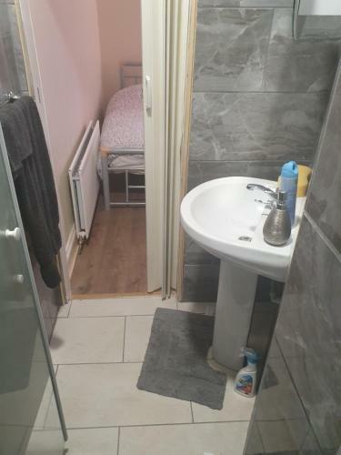Hostal En Suite Bedrooms, Heaton, Newcastle
