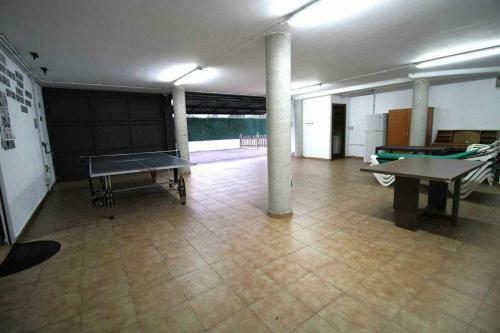 Moderna Casa Con Piscina