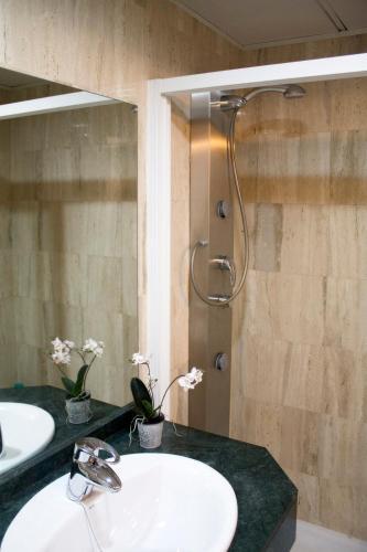 Apartamento Centro Hist�rico Catedral Carril Del Pic�n. Parking Opcional