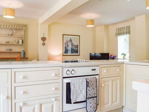 Hall Piece Cottage