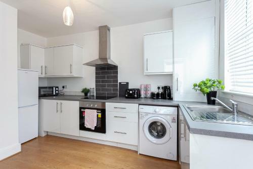 Spacious Comfortable House Close To Etihad