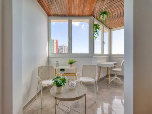 Apartamento Bright Townhouse - Views - 5 Min Walk To The Beach