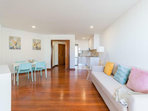 Apartamento Bright Townhouse - Views - 5 Min Walk To The Beach