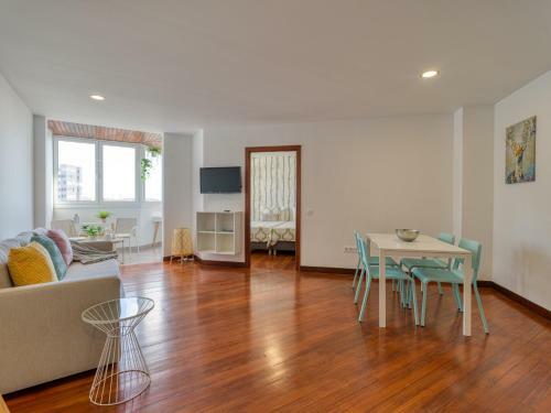 Apartamento Bright Townhouse - Views - 5 Min Walk To The Beach