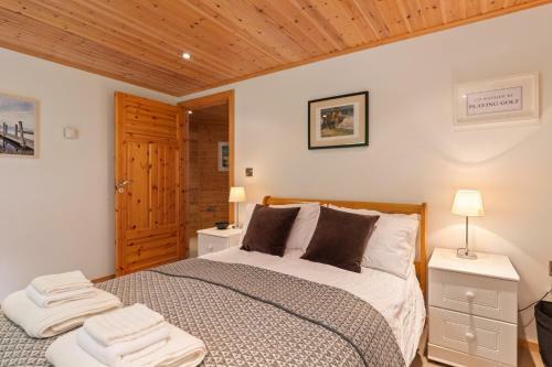 Lodge 5 Longbury - Luxury Lodge, Golf Course Views, Restaurant And Spa Facilites