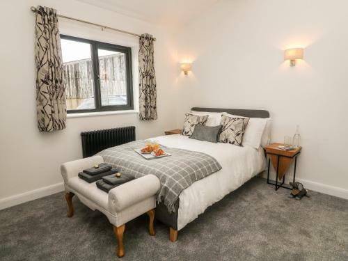 Whernside Lodge