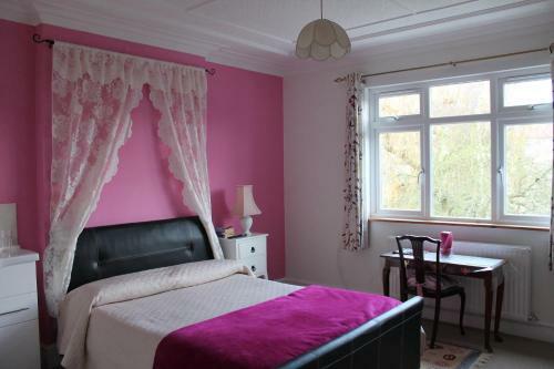 Hostal Saint Gabriel's Road Guesthouse