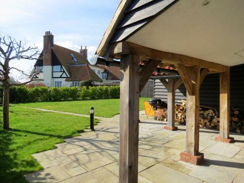 Meare House