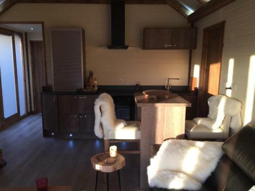 Wits End Log Cabin
