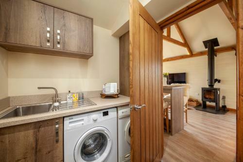 Wits End Log Cabin