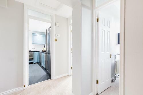 Warwick Victorian Apartment