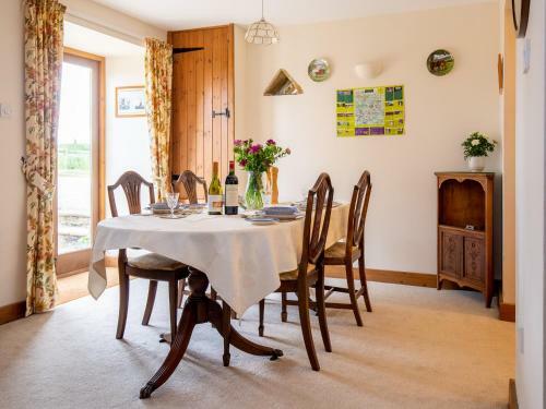Oak Tree Cottage