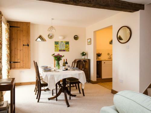 Oak Tree Cottage