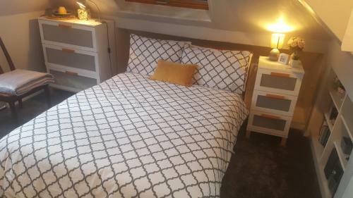 Comfy Room Well Located