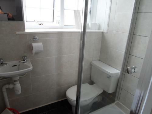 Hostal Compton Guest House