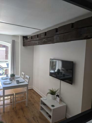 Riverside Apartment York