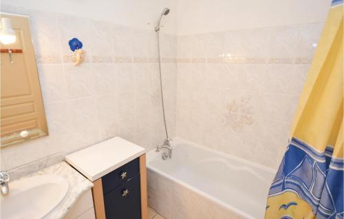 Holiday Home Pignan Gh-1268