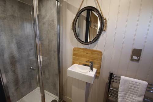 Springwood Shepherd Huts Glamping York