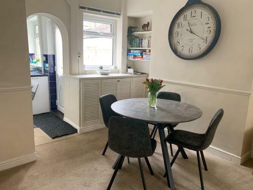 York Racecourse Retreat - Free Parking - Peaceful Green Space